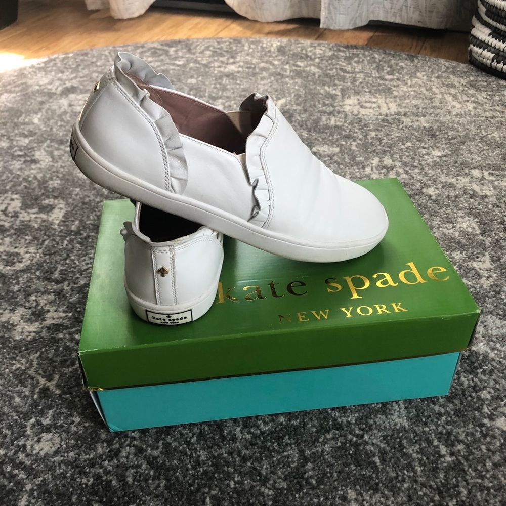Kate Spade white leather ruffle slide in sneakers - Picture 4 of 7